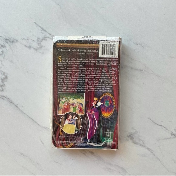 Walt Disney Masterpiece Collection Snow White VHS Tape Clambshell NWT sealed - Picture 4 of 11